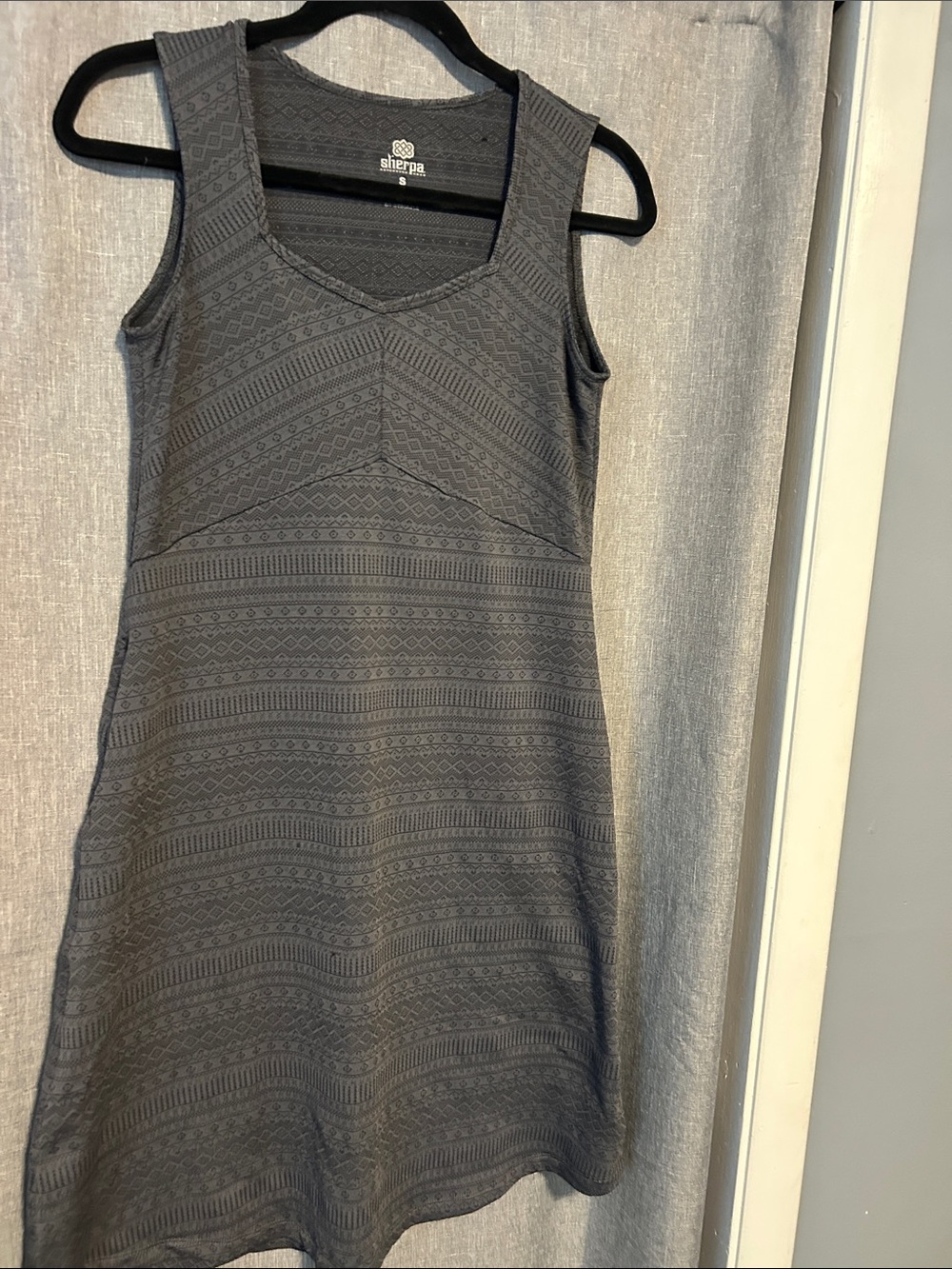 Sherpa Gray Sleeveless Patterned Mini Dress
